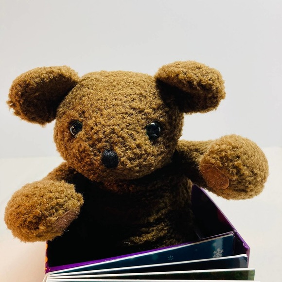 Innovative Kids What is Bear Waiting For? Box, Book and Bear by Jennifer Loya - Picture 2 of 6